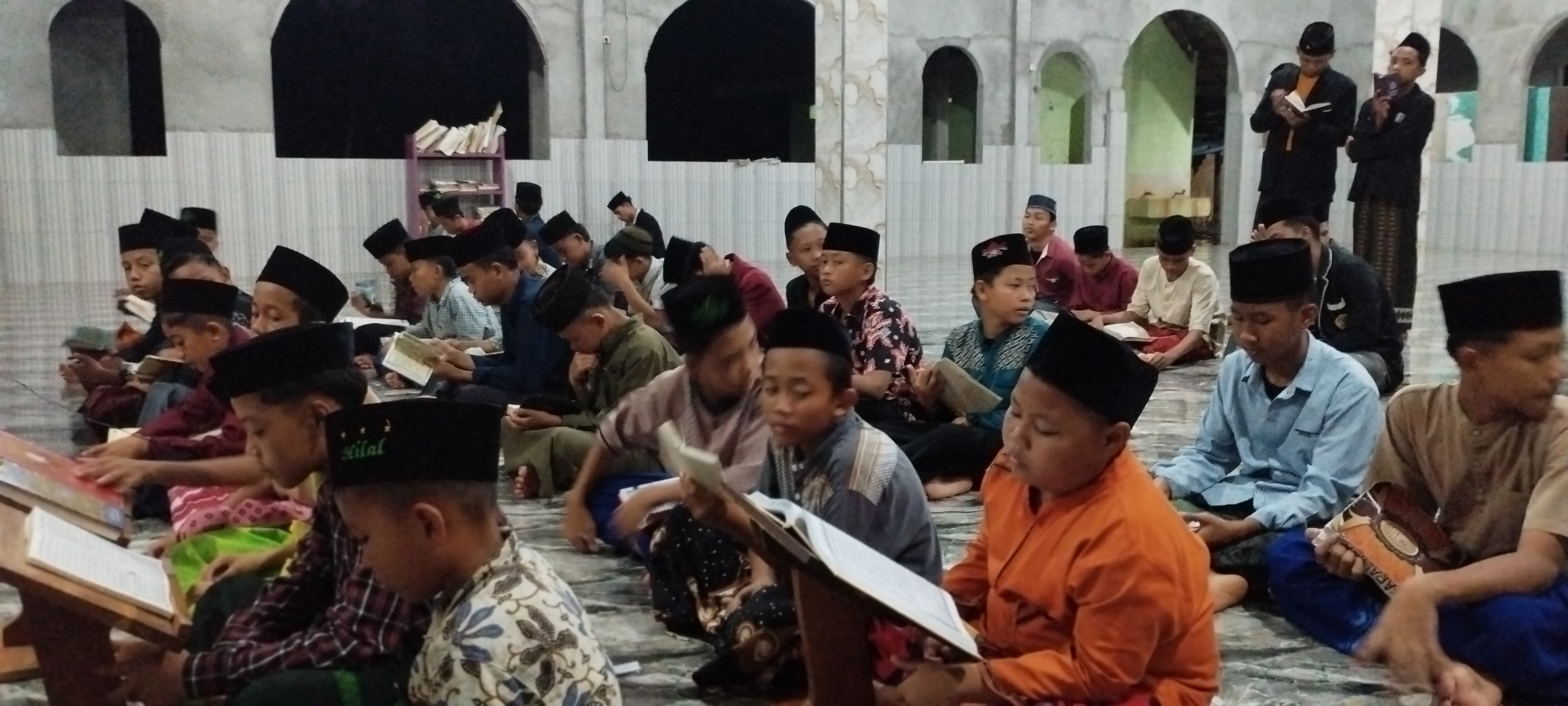 Pembacaan Yasin Malam Jumat